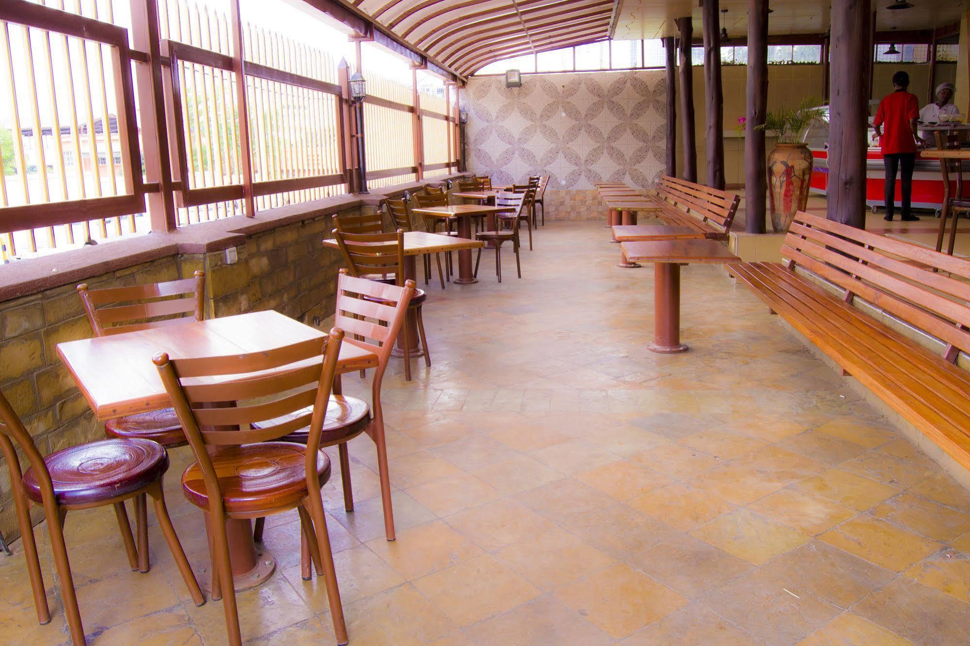 Mooreland Hotel Nairobi Exterior photo